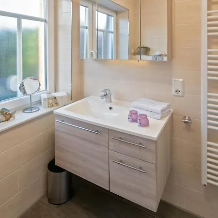 Apartment Ferienwohnung-kleine-auszeit Norddeich (Norden)